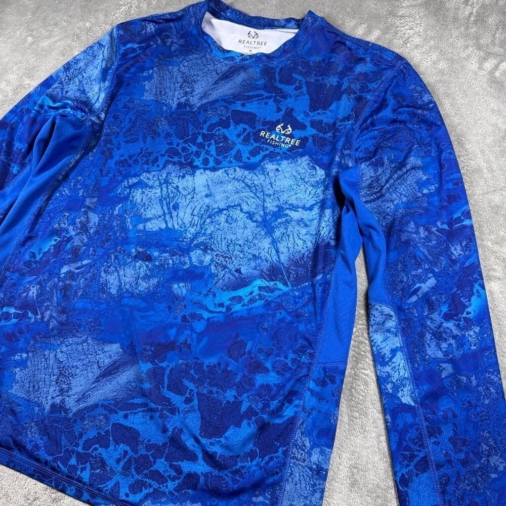 Realtree Fishing Men's XL Blue Camo Long Sleeve Performance Shirt Stretch